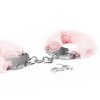 Kajdanki z futerkiem Fetish Pleasure Fluffy Handcuffs Pink